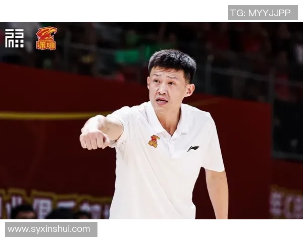 周鹏的篮球生涯回顾与未来展望:从青年才俊到球队核心的成长之路 周鹏的篮球生涯回顾与未来展望:从青年才俊到球队核心的成长之路