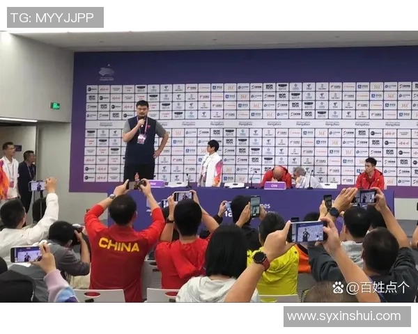 广东宏远与上海激战半决赛争夺总决赛席位精彩对决引发球迷热议