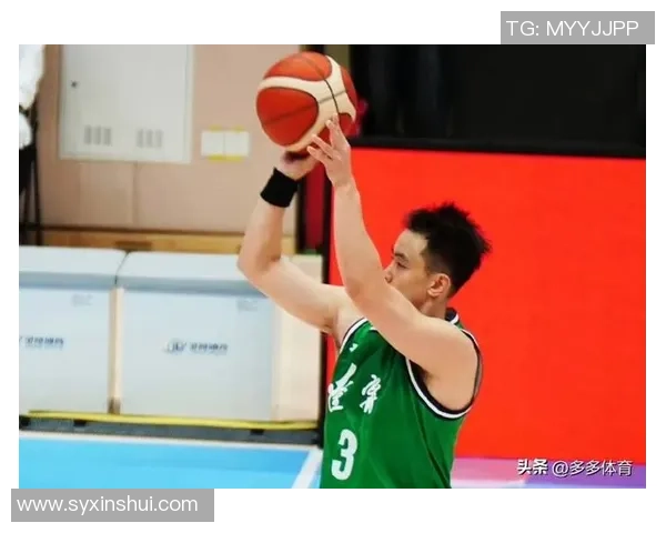 李晓旭在篮球场上的奋斗历程与个人成长故事分享